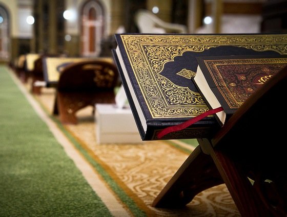 Quran oxumaq həm cismə və həm də ruha şəfa verər
