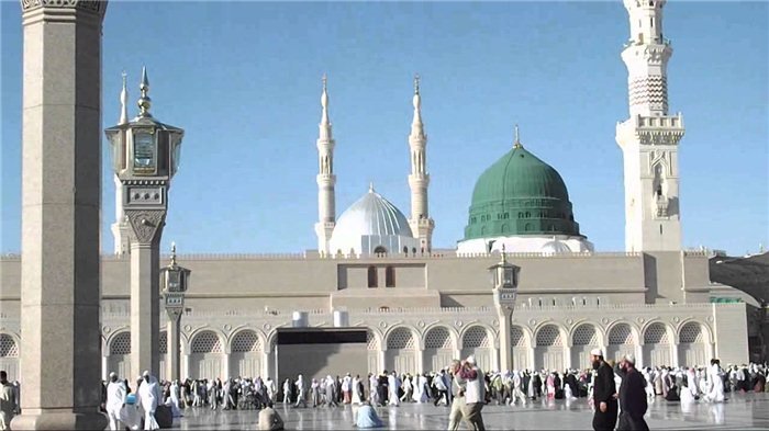 Həzrəti Peyğəmbərin (s) malik olduğu 20 nəcib xüsusiyyət