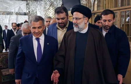 Tatarıstan prezidenti İmam Rzanın (ə) hərəmini ziyarət etdi
