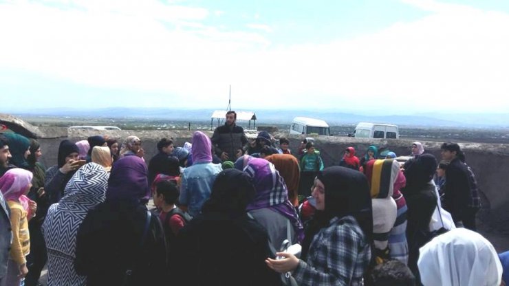 Həzrət Qeys ibn Sədin (r.ə) ziyarətgahında (Foto)