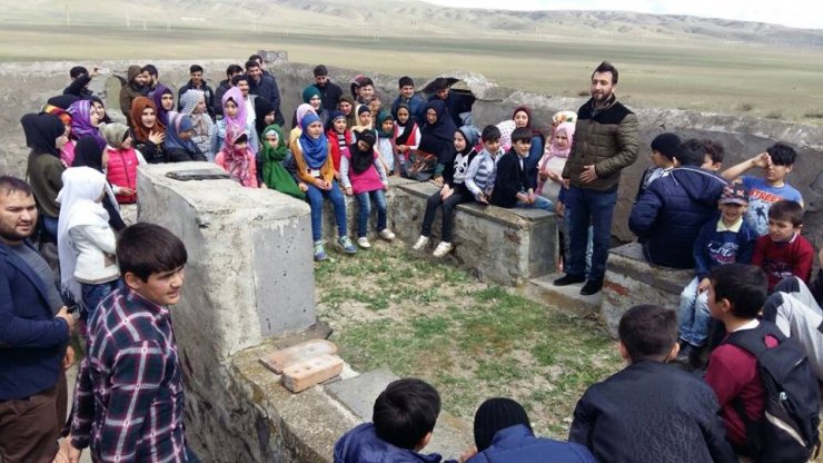 Həzrət Qeys ibn Sədin (r.ə) ziyarətgahında (Foto)