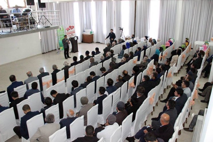 GÜRCÜSTANDA TƏNTƏLİ ŞƏKİLDƏ “MƏBƏS” BAYRAMI (FOTO)