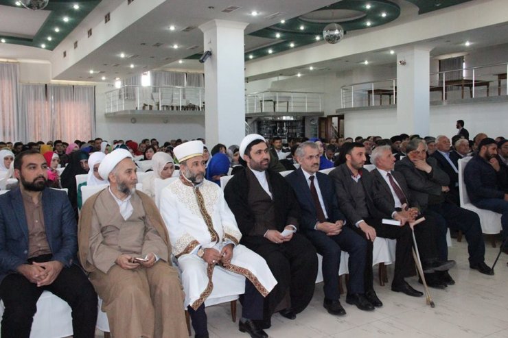 GÜRCÜSTANDA TƏNTƏLİ ŞƏKİLDƏ “MƏBƏS” BAYRAMI (FOTO)